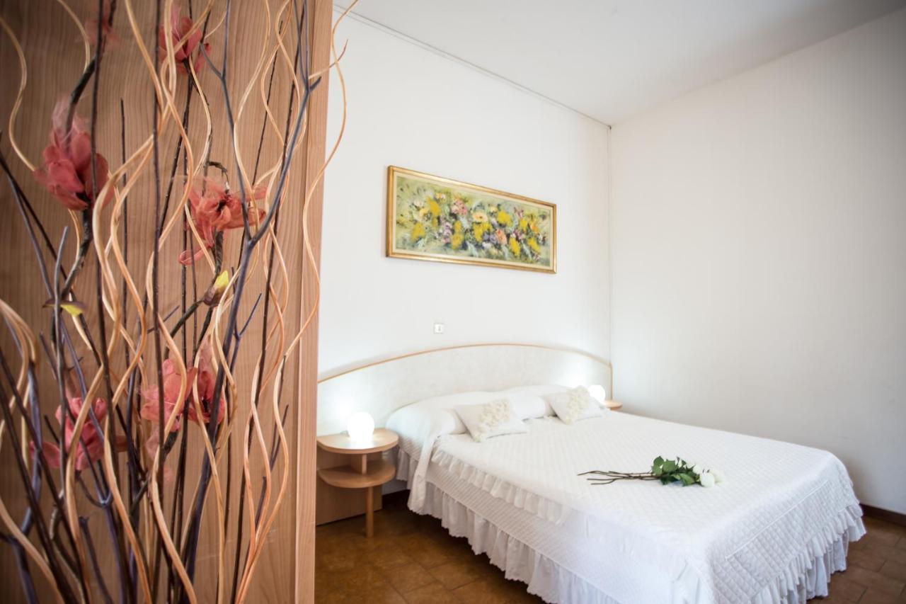 Hotel Continental Gatteo a Mare Kültér fotó