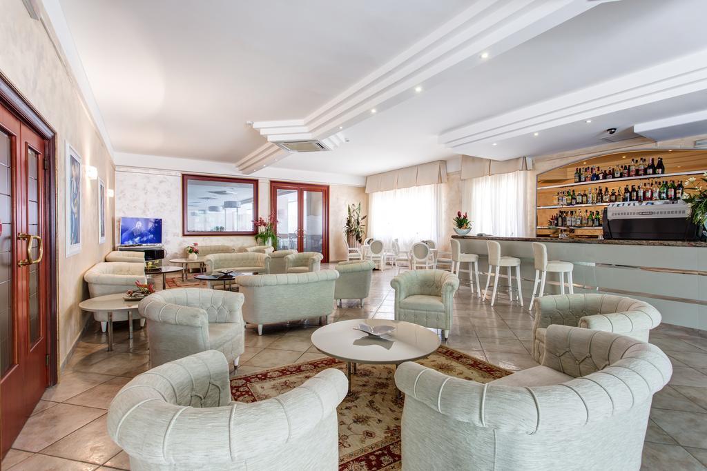 Hotel Continental Gatteo a Mare Kültér fotó